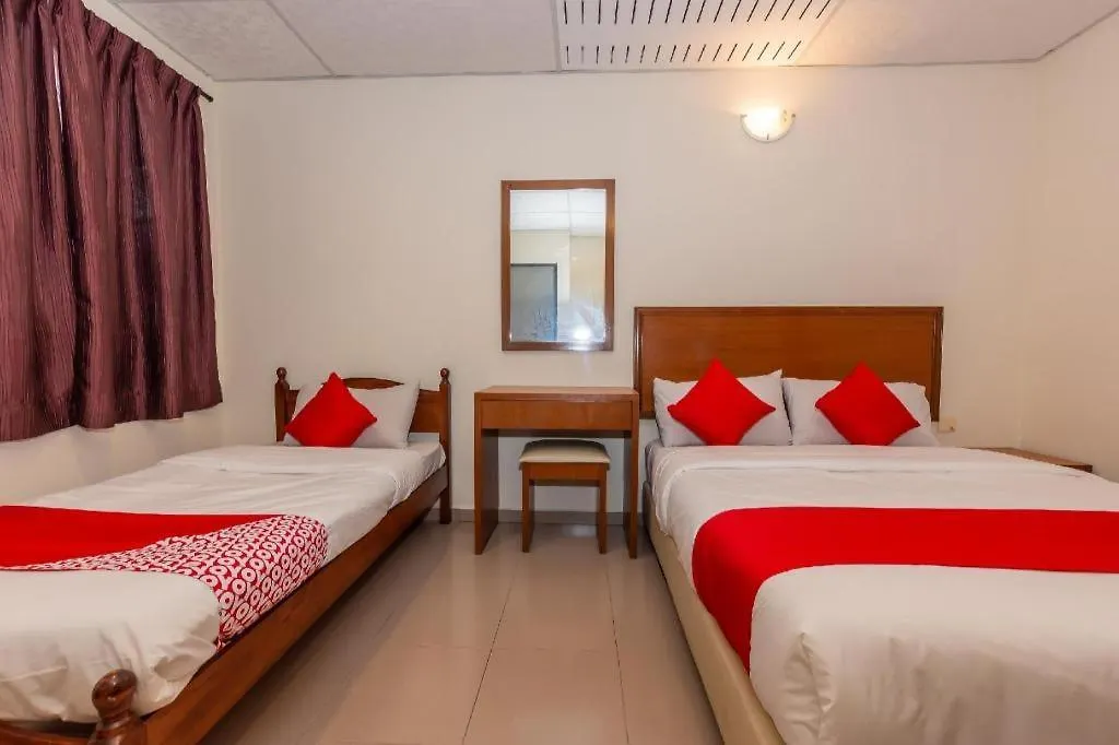 Oyo 90893 Hotel 68 Kampung Lapan Malacca