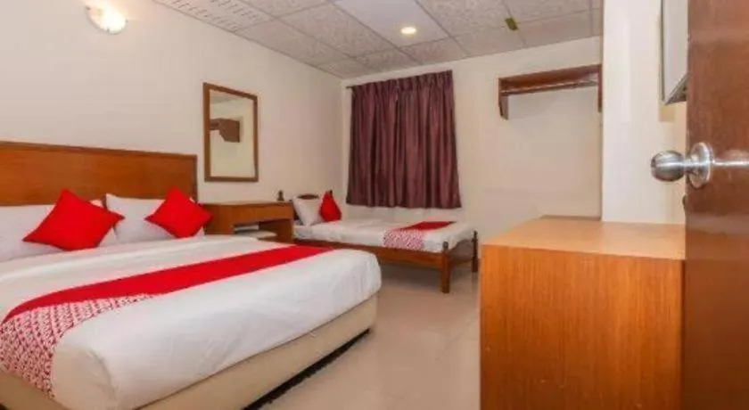 Oyo 90893 Hotel 68 Kampung Lapan Malacca
