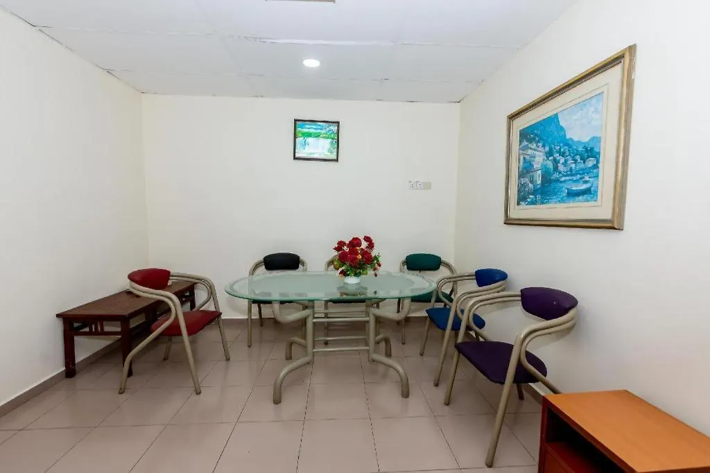 Oyo 90893 Hotel 68 Kampung Lapan Malacca