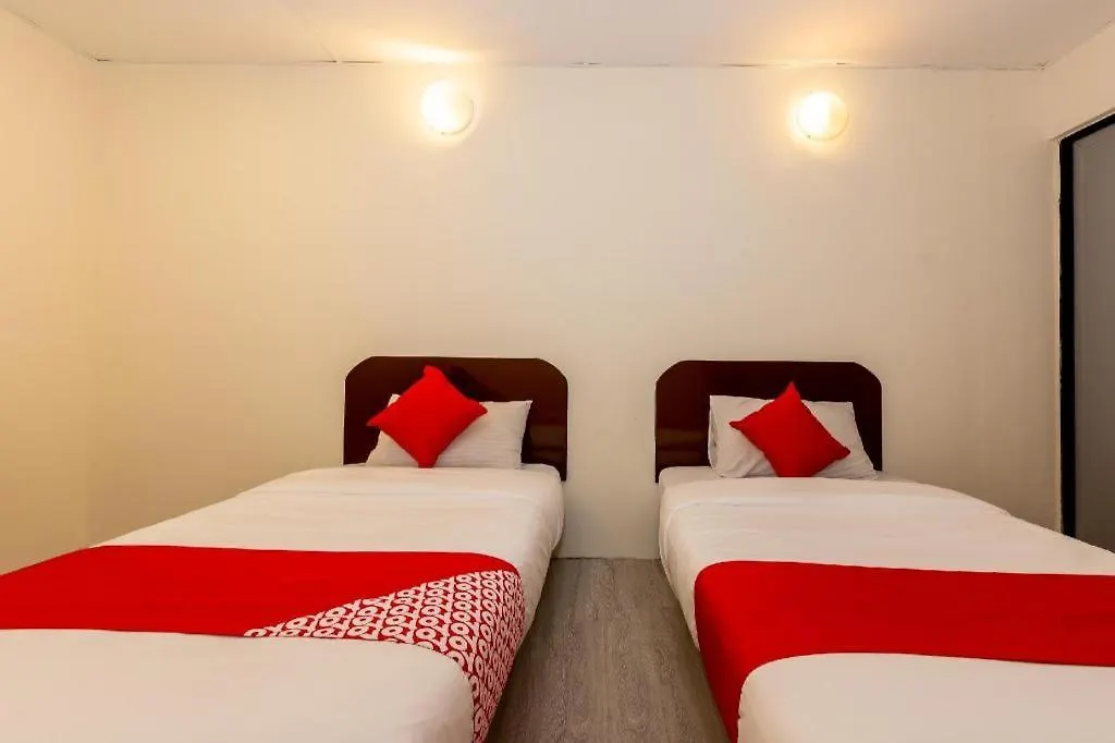 Oyo 90893 Hotel 68 Kampung Lapan Malacca