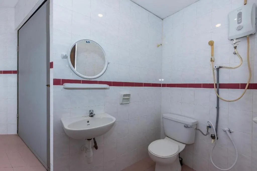 **  Oyo 90893 Hotel 68 Kampung Lapan Malacca Malaysia